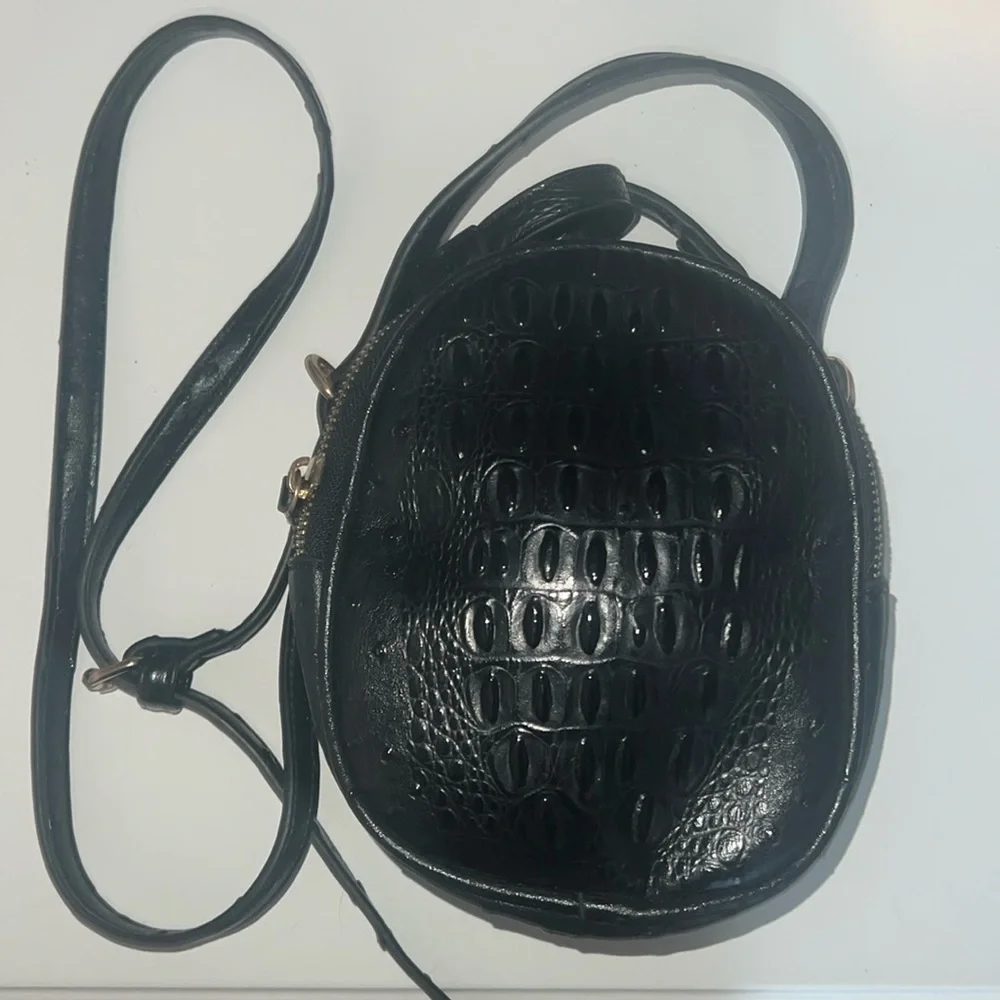 Purse - Picture 1 of 7